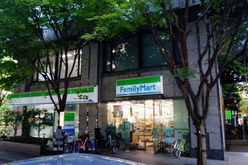 ファミリーマート 大森ベルポート前店の画像