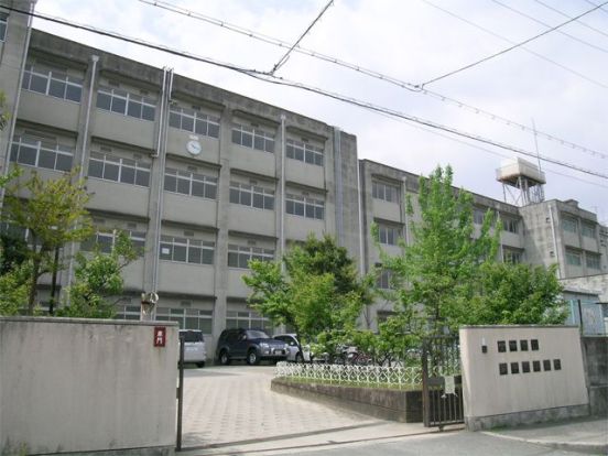豊中市立第十五中学校の画像