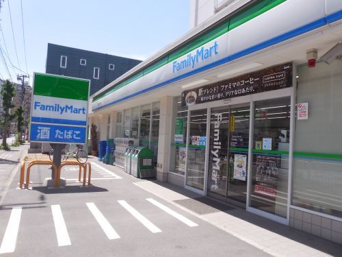 ファミリーマート江東福住一丁目店の画像