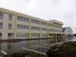 燕市立吉田小学校の画像
