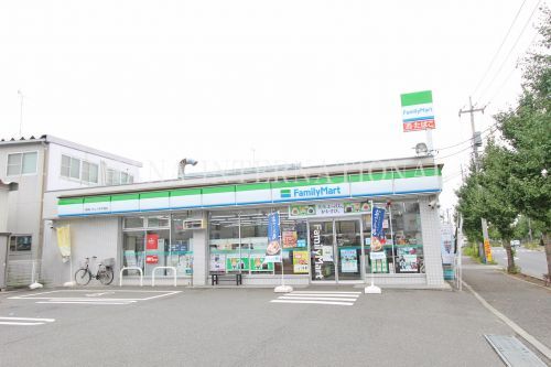 ファミリーマート 稲城いちょう並木通店の画像