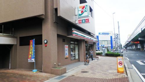 セブンイレブン 神戸浜崎通店の画像