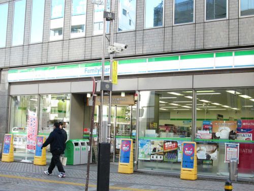 ファミリーマート藤沢駅北口店の画像