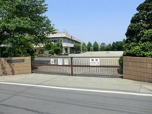 毛呂山町立川角小学校の画像