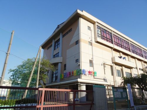 大田区立東蒲中学校の画像