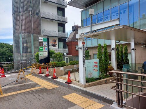 三鷹市役所 三鷹駅前市政窓口の画像