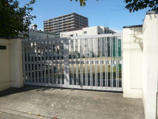 大阪市立 中津小学校の画像