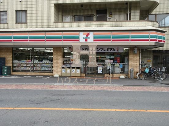 セブンイレブン戸田新曽南店の画像