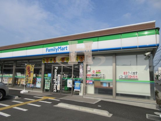 ファミリーマートつつじ通店の画像