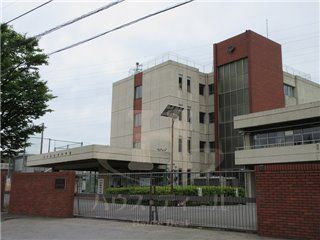 川口市立 里中学校の画像