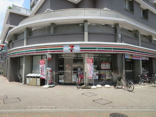 セブン-イレブン北赤羽駅アクトピア店の画像