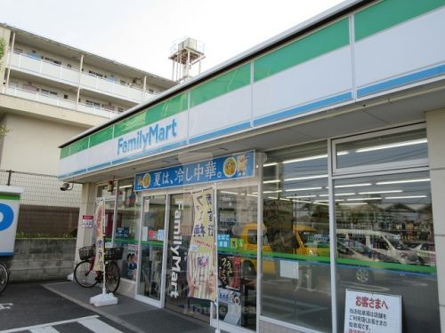 ファミリーマート赤羽西六丁目店の画像