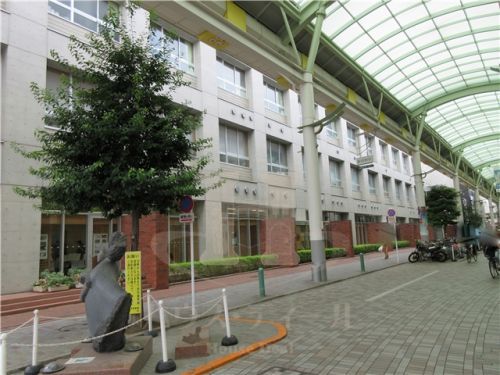 北区立赤羽岩淵中学校の画像