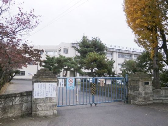 宝泉東小学校の画像