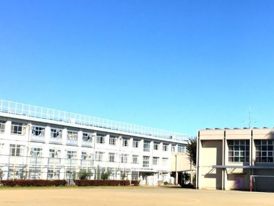 小金井市立 東中学校の画像
