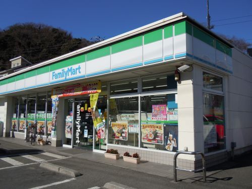 ファミリーマート松山横須賀インター店の画像