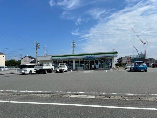 ファミリーマート　鈴鹿ホンダ前店の画像