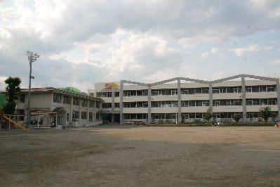 南アルプス市立大明小学校の画像