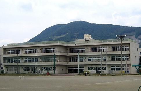  笛吹市立石和南小学校の画像