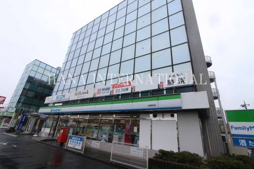 ファミリーマート三郷駅前店の画像