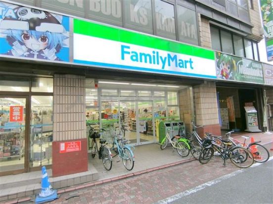 ファミリーマート小浦蒲田駅西店の画像