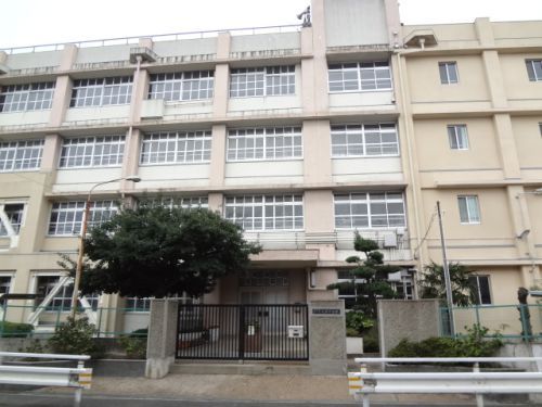 東大阪市立長瀬中学校の画像