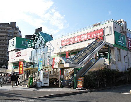 FUJI善行店の画像