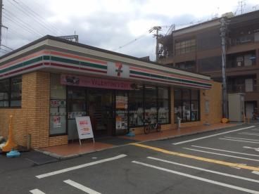 セブン-イレブン東大阪俊徳町３丁目店の画像