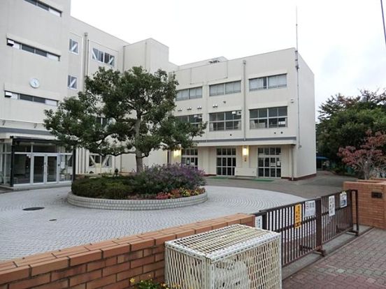 横浜市立永田台小学校の画像