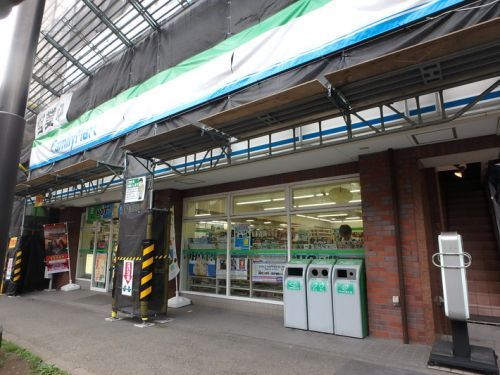 ファミリーマート　たまプラーザ店の画像