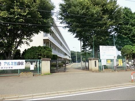 三芳町立唐沢小学校の画像