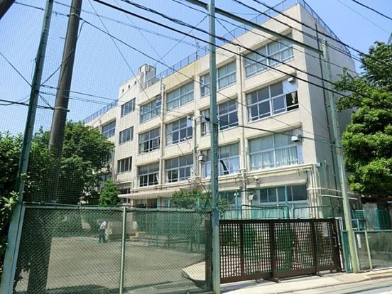 練馬区立石神井南中学校の画像