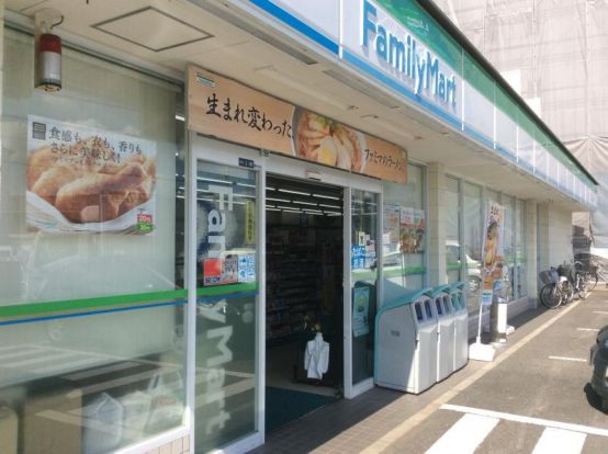 ファミリーマート東大阪西堤店の画像