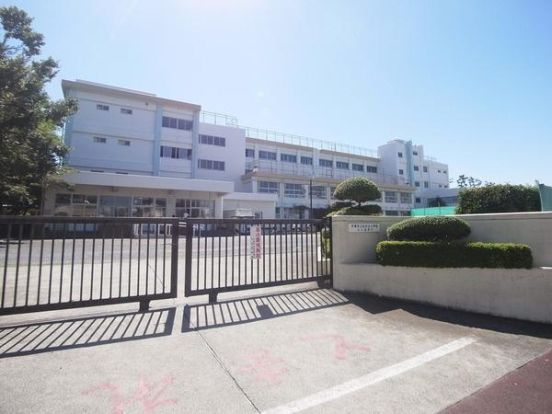 平塚市立松が丘小学校の画像