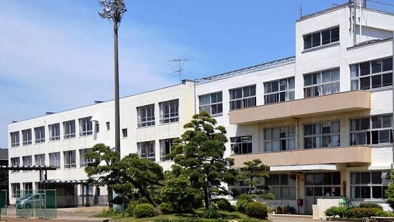 茅ヶ崎市立梅田中学校の画像
