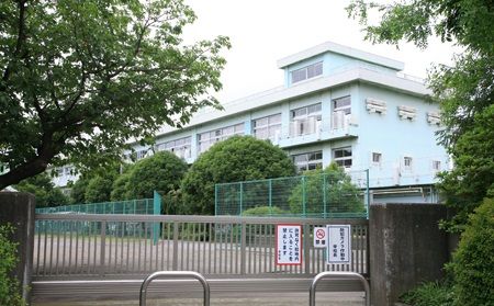 厚木市立緑ケ丘小学校の画像