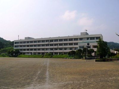 伊勢原市立緑台小学校の画像