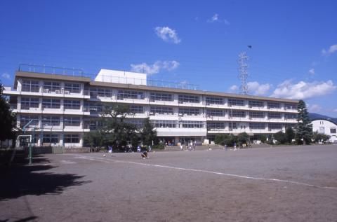 秦野市立西小学校の画像