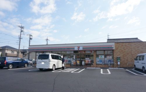 セブン-イレブン碧南堀方町店の画像