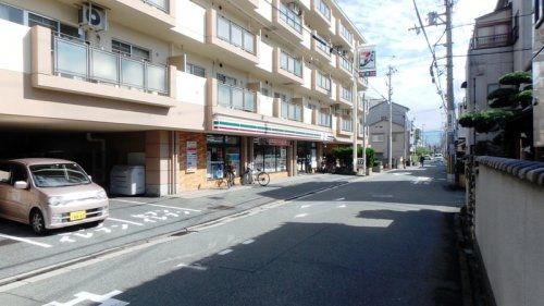 セブンイレブン 東大阪稲田新町店の画像