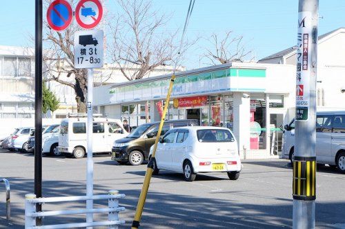 ファミリーマート昭島中神町店の画像