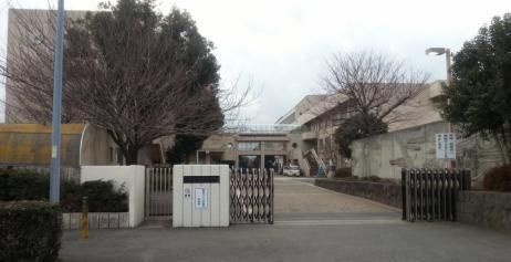 厚木市立藤塚中学校の画像