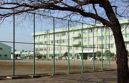 厚木市立依知小学校の画像