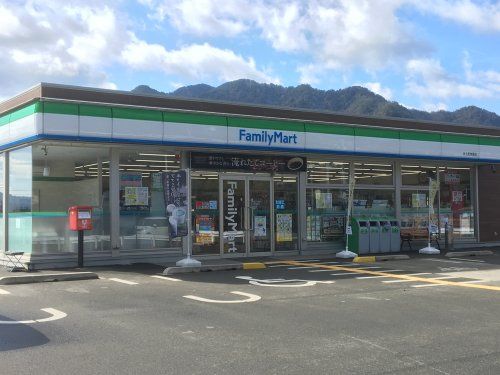 ファミリーマート氷上町常楽店の画像