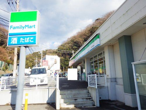 ファミリーマート野比中学前店の画像