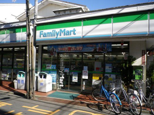 ファミリーマート方南一丁目店の画像