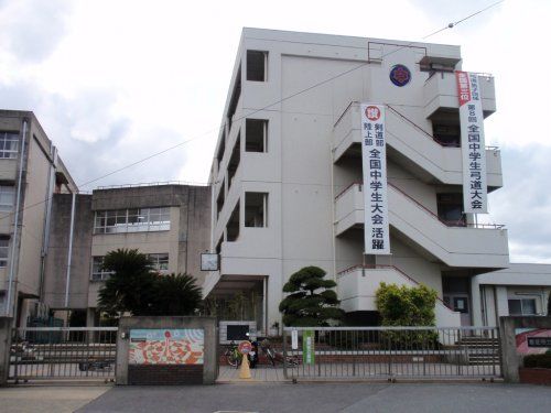 香芝中学校の画像