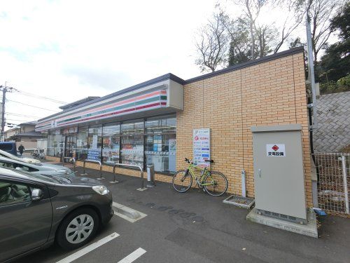 セブンイレブン 千葉作草部町店の画像