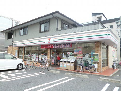 セブン-イレブン 京都山科椥辻店の画像