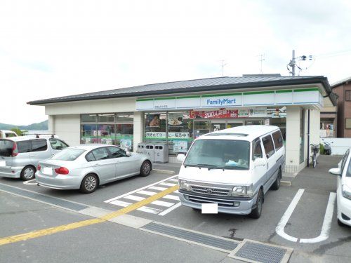 ファミリーマート 京都山科大宅店の画像